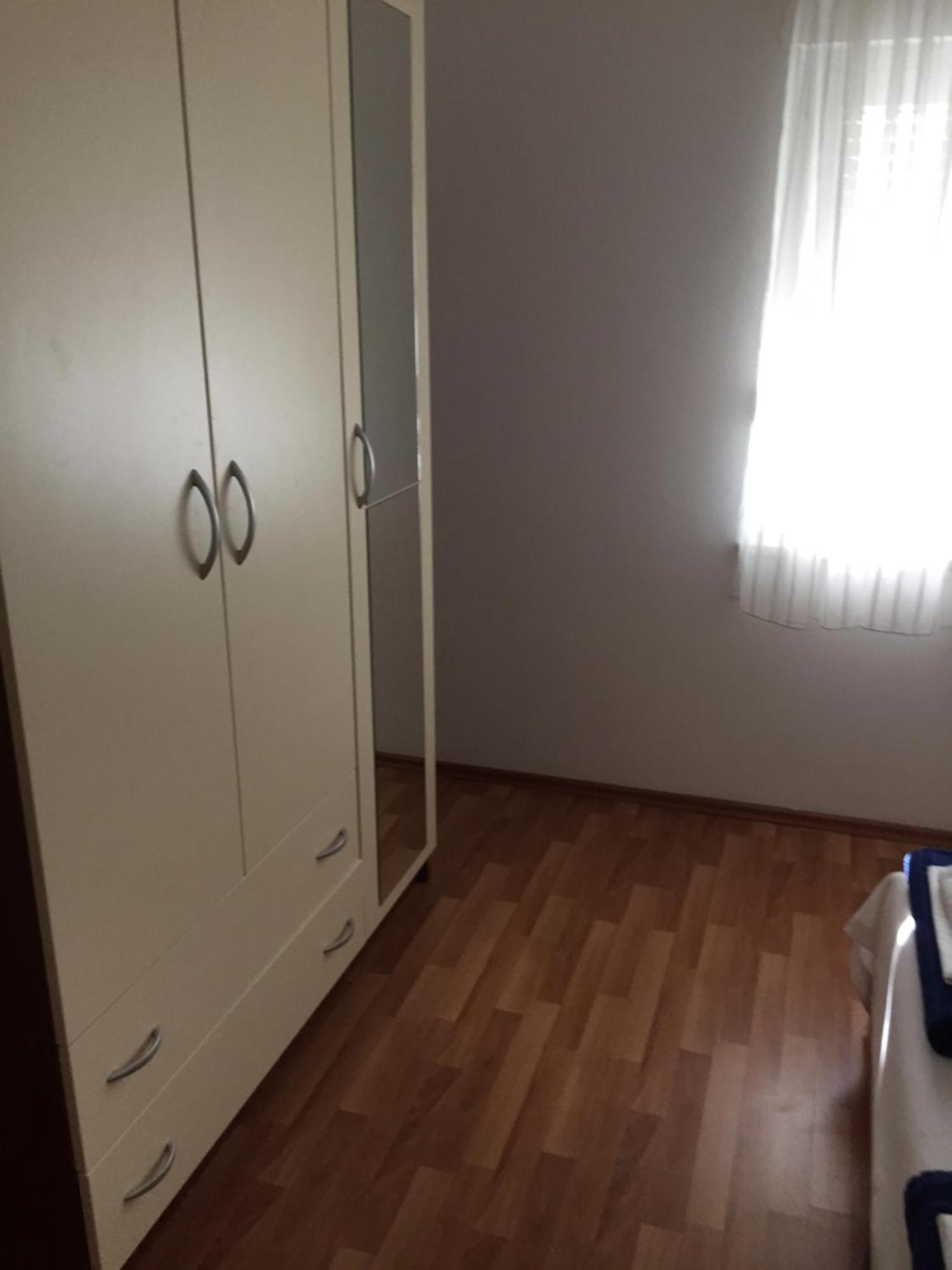Apartments Vidovic Povljana Camera foto