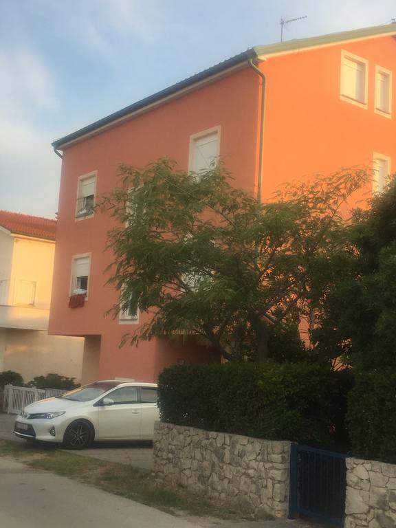 Apartments Vidovic Povljana Esterno foto